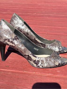 Women's Snake-Print Peep-Toe Heels - Brown/Gray